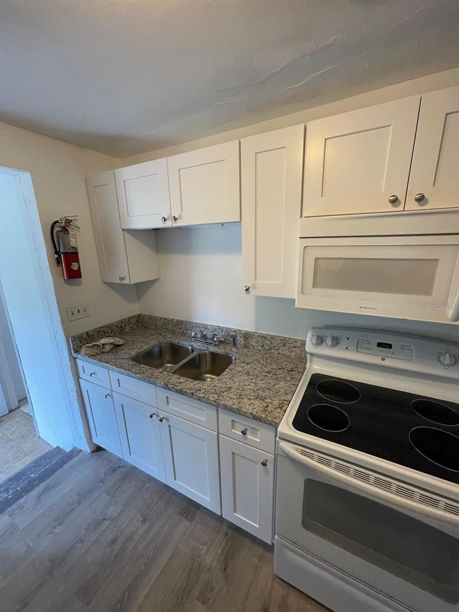Photo 2 of 1142 Berkshire Rd, Daytona Beach, FL 32117