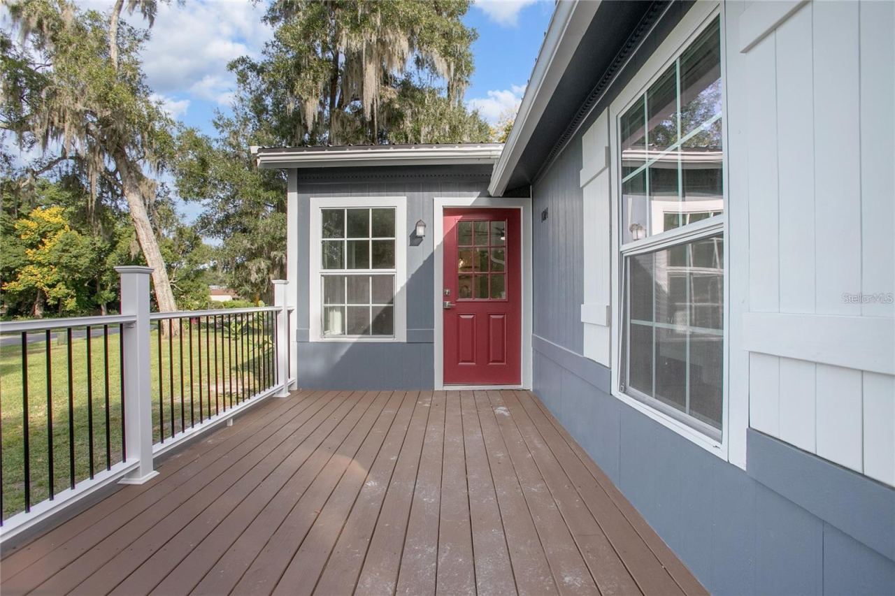 Photo 3 of 1014 Talton Ave, Deland, FL 32720