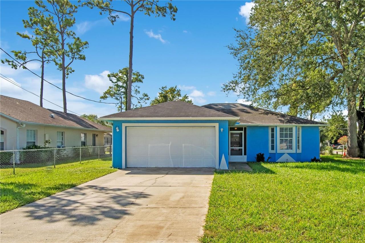 561 15th St, Holly Hill, FL 32117