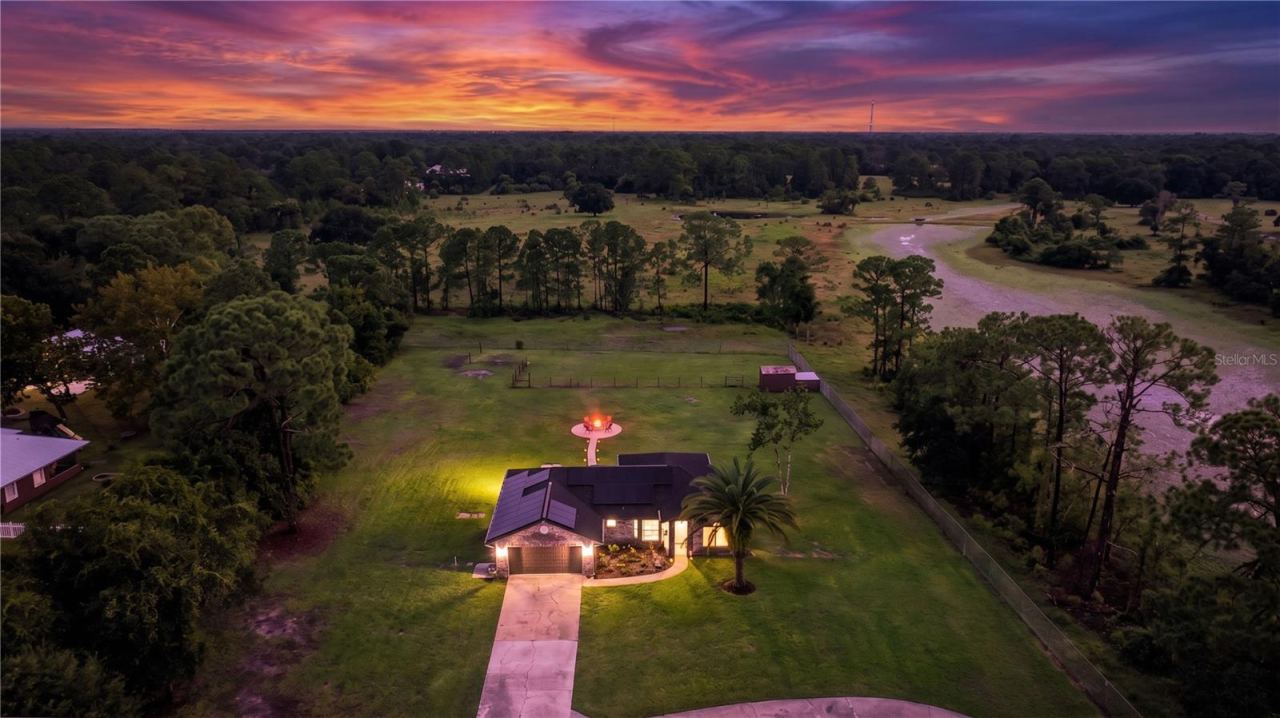 3934 Burkholm Rd, Mims