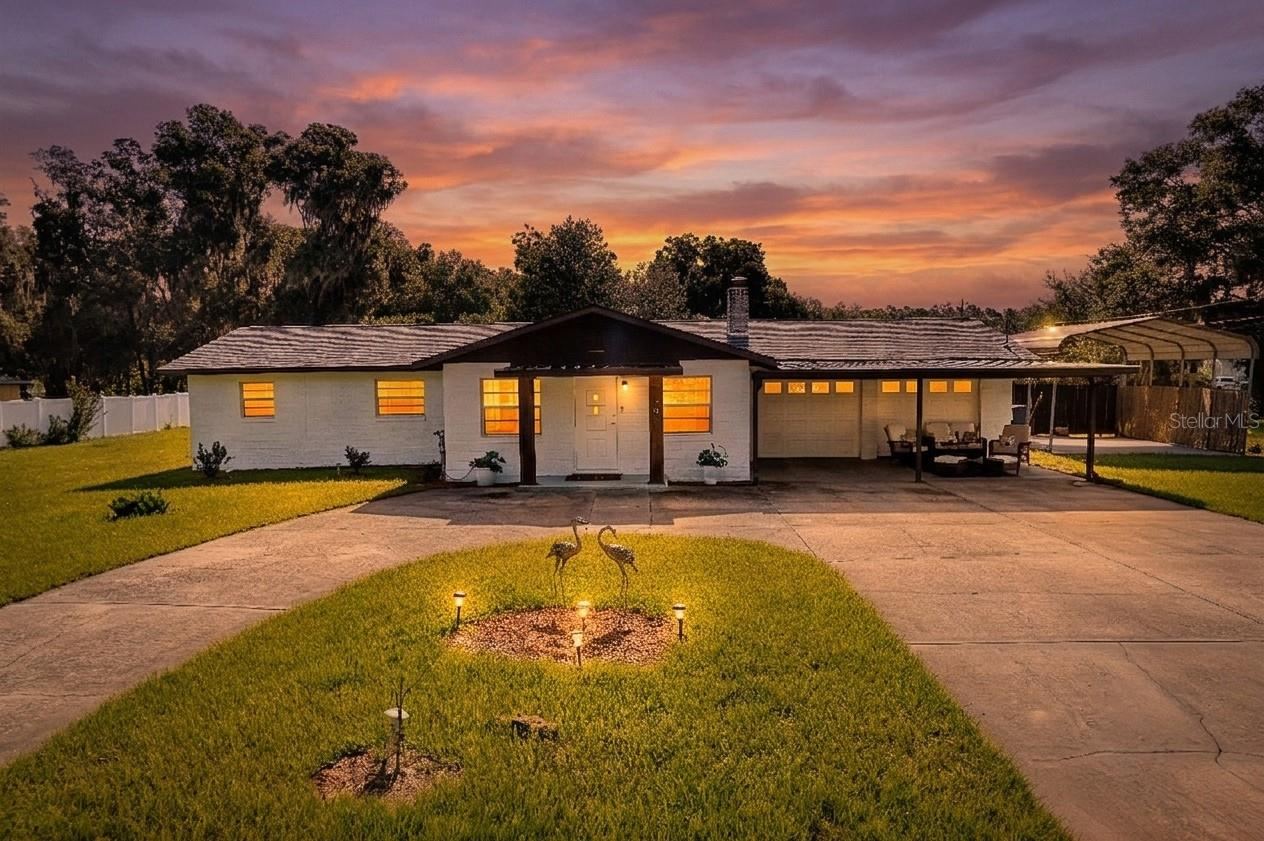 Photo 2 of 1701 N Stone St, Deland, FL 32720