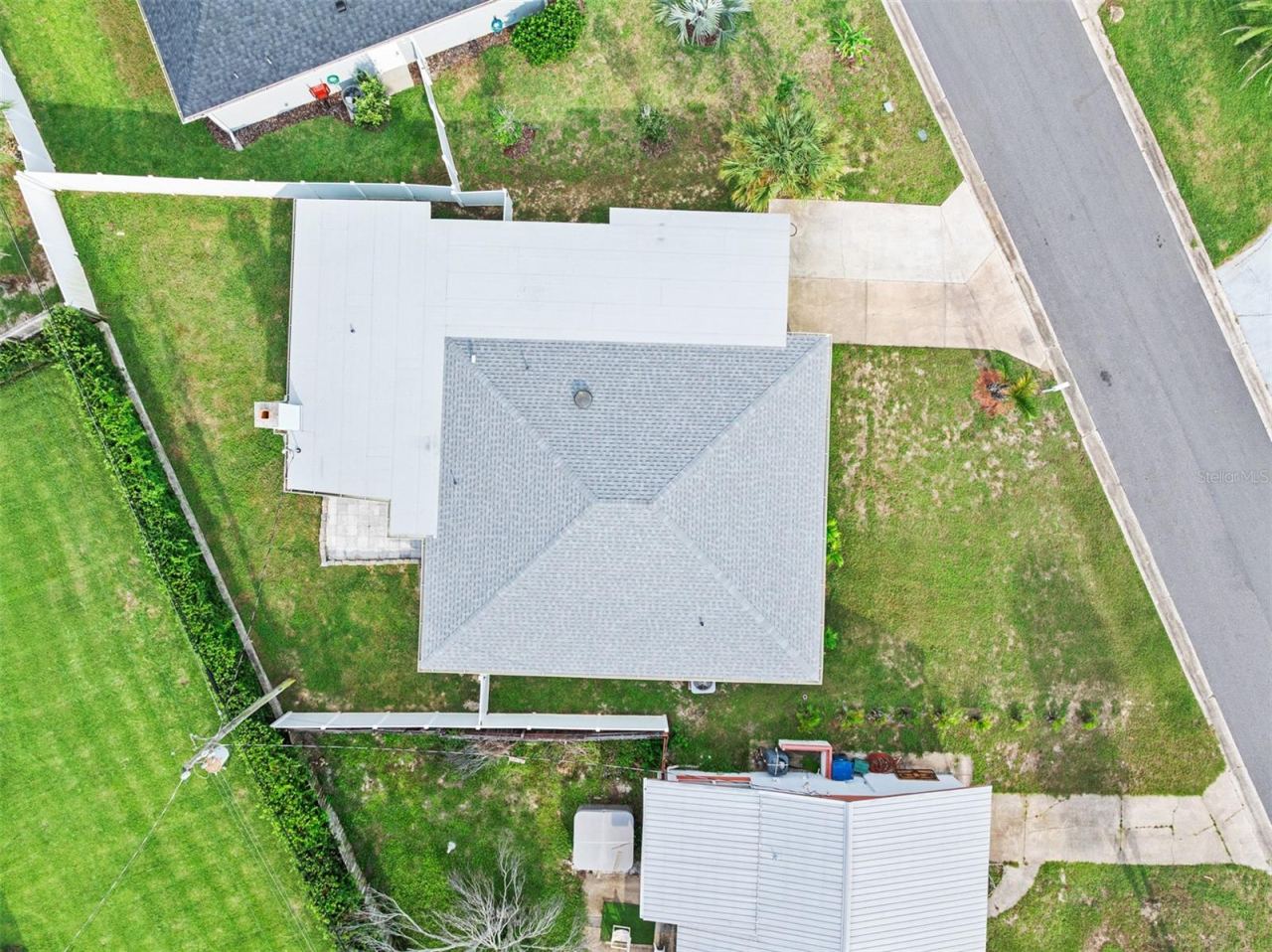 Photo 3 of 22 Plaza Dr, Ormond Beach, FL 32176