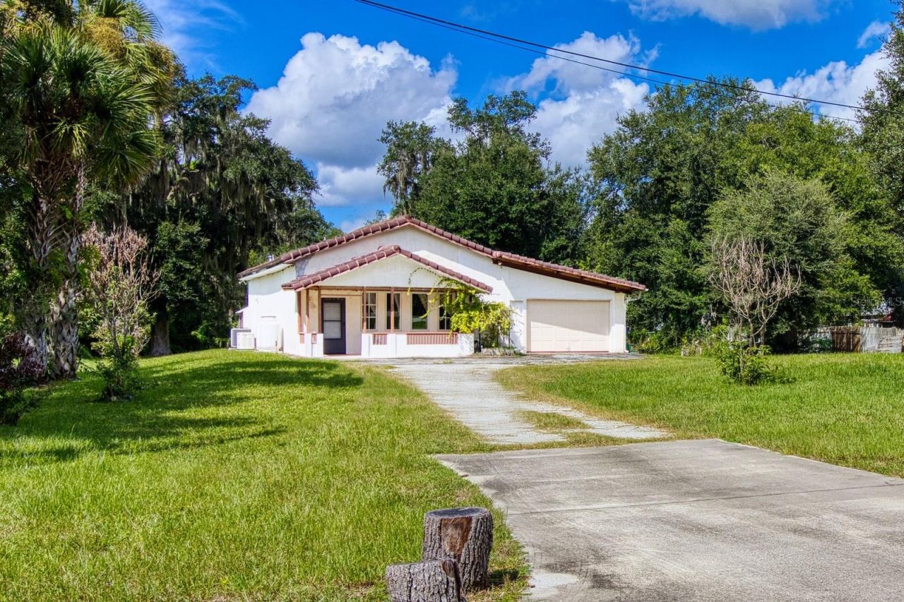 1690 James St, New Smyrna Beach