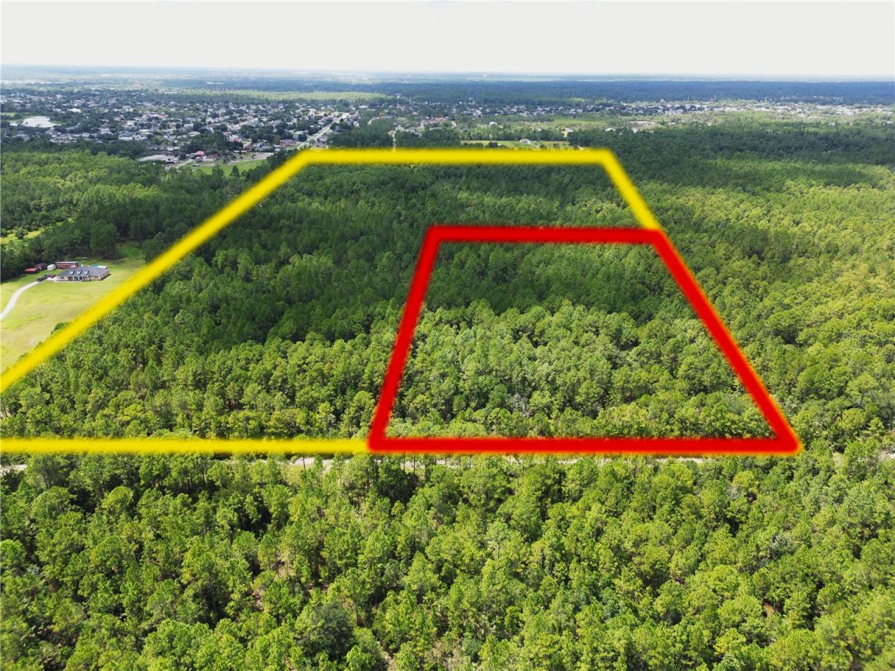 Photo 2 of 2220 Old Train Rd, Deltona, FL 32738