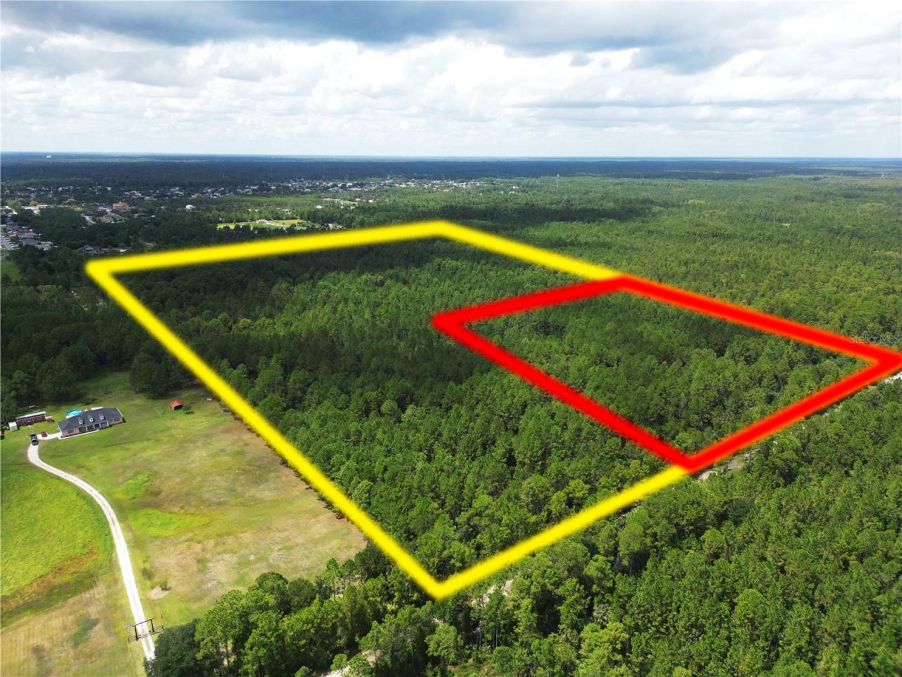 Photo 3 of 2220 Old Train Rd, Deltona, FL 32738
