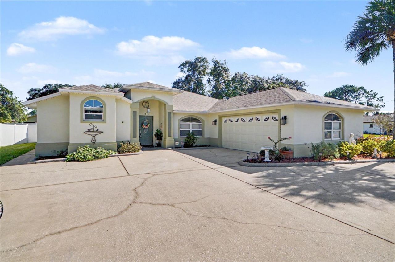 Photo 2 of 43 Folson Ln, Palm Coast, FL 32137