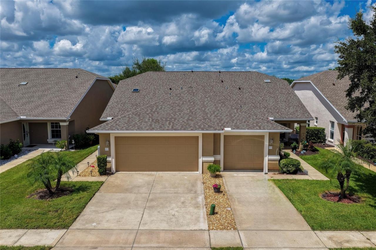 Photo 2 of 1413 Coconut Palm Cir, Port Orange, FL 32128