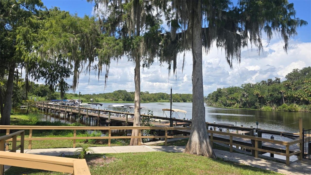 Photo 3 of 213 Sher Ln #1, Debary, FL 32713