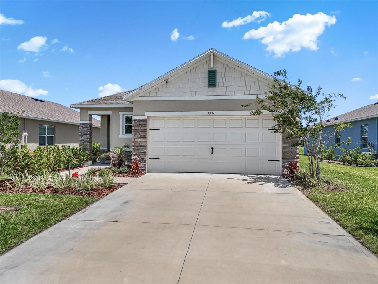 Photo 2 of 1337 Cork Dr, Ormond Beach, FL 32174