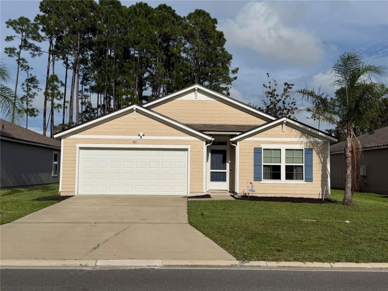 703 Grand Reserve Dr, Bunnell