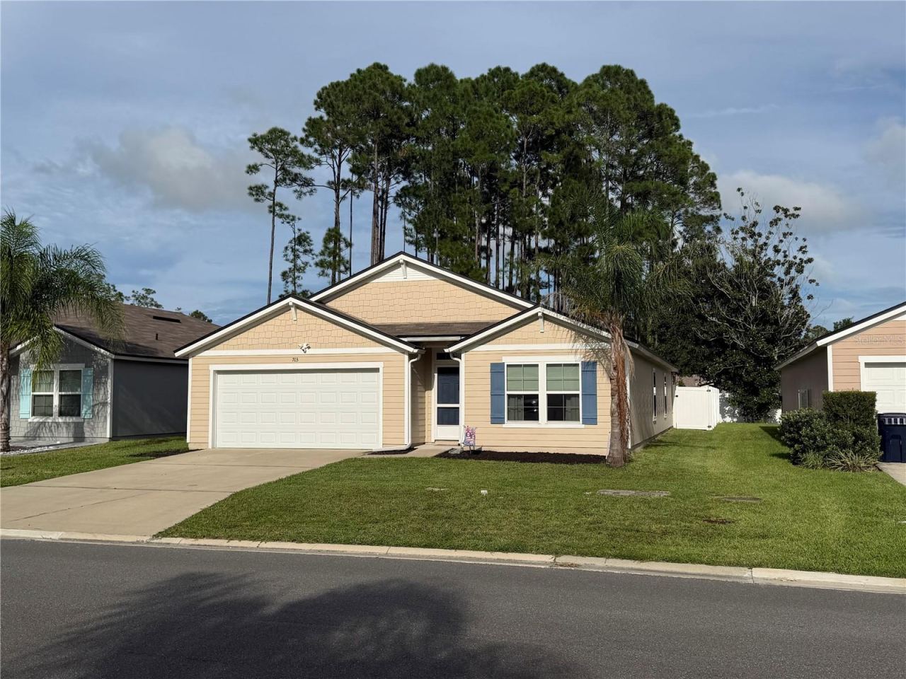 Photo 3 of 703 Grand Reserve Dr, Bunnell, FL 32110