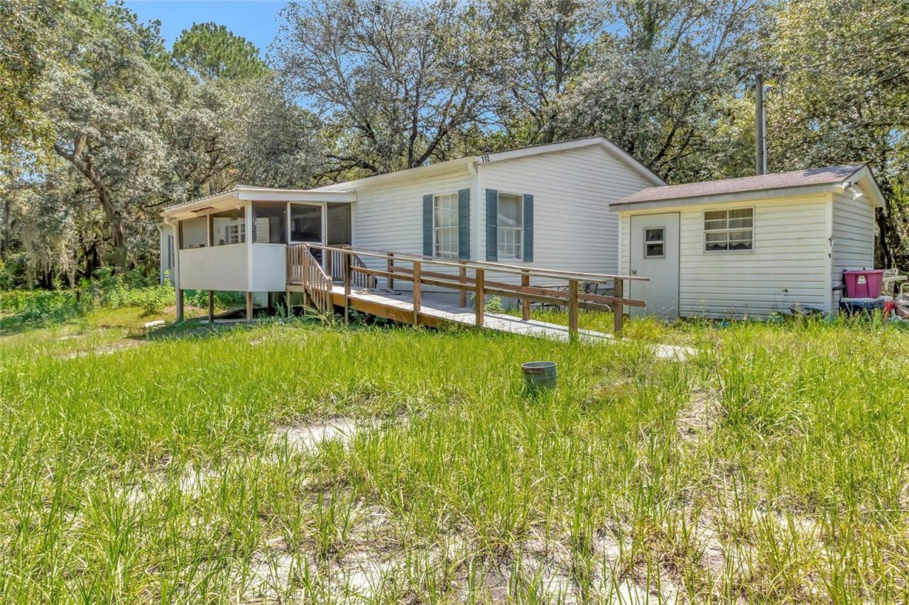 110 Hollister School Rd, Palatka