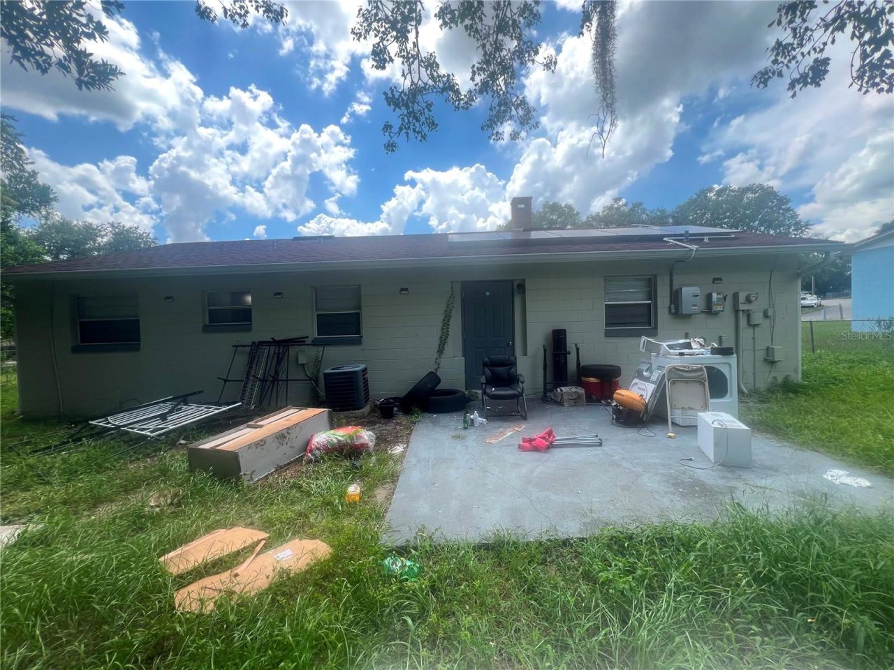 Photo 2 of 833 Longview Ave, Deland, FL 32720
