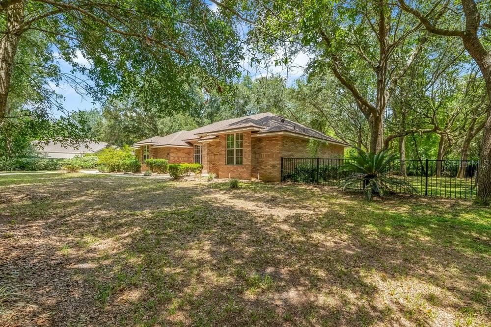 Photo 2 of 288 Crooked Tree Trl, Deland, FL 32724