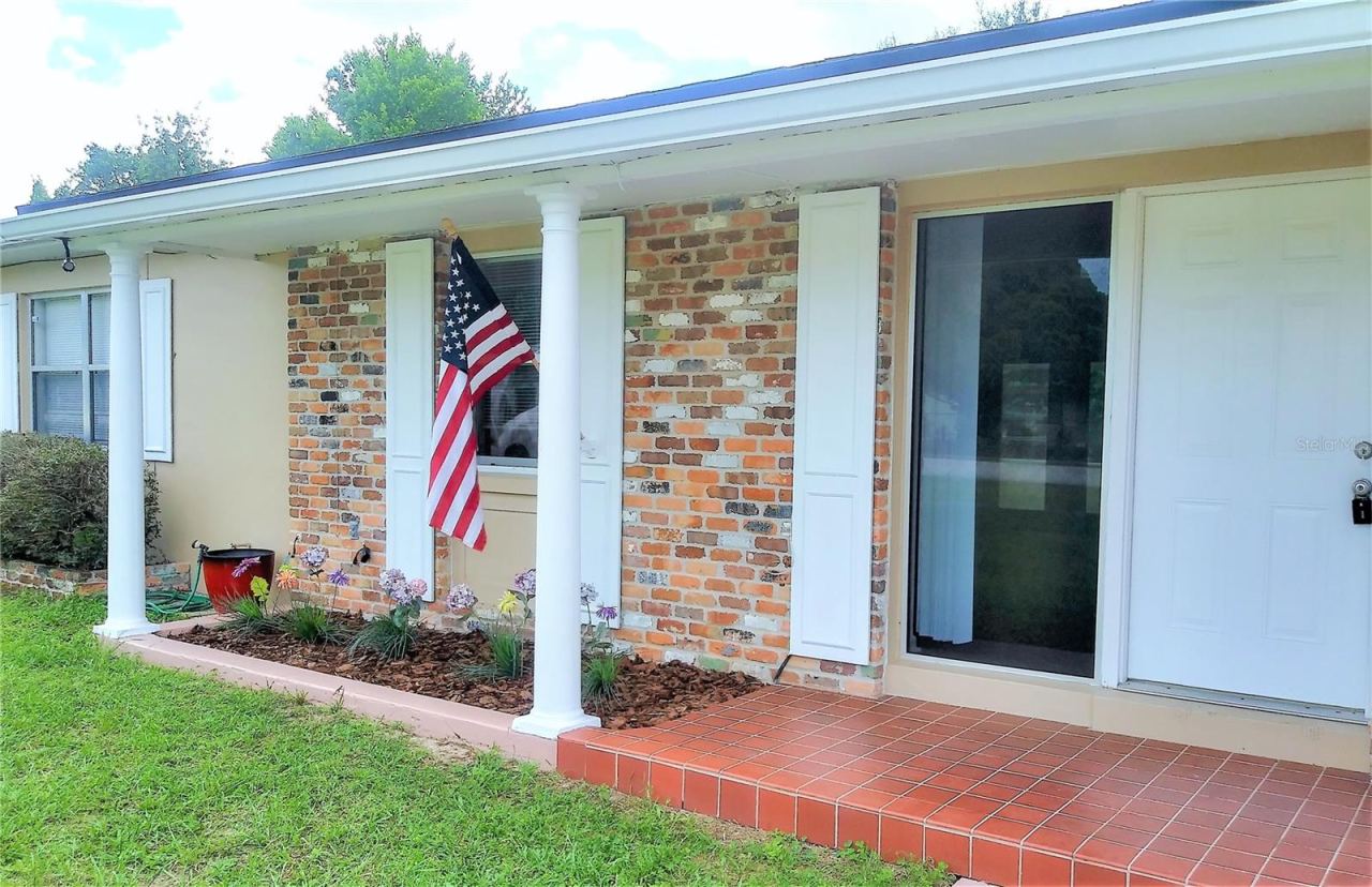 Photo 2 of 641 Merrimac St, Deltona, FL 32725