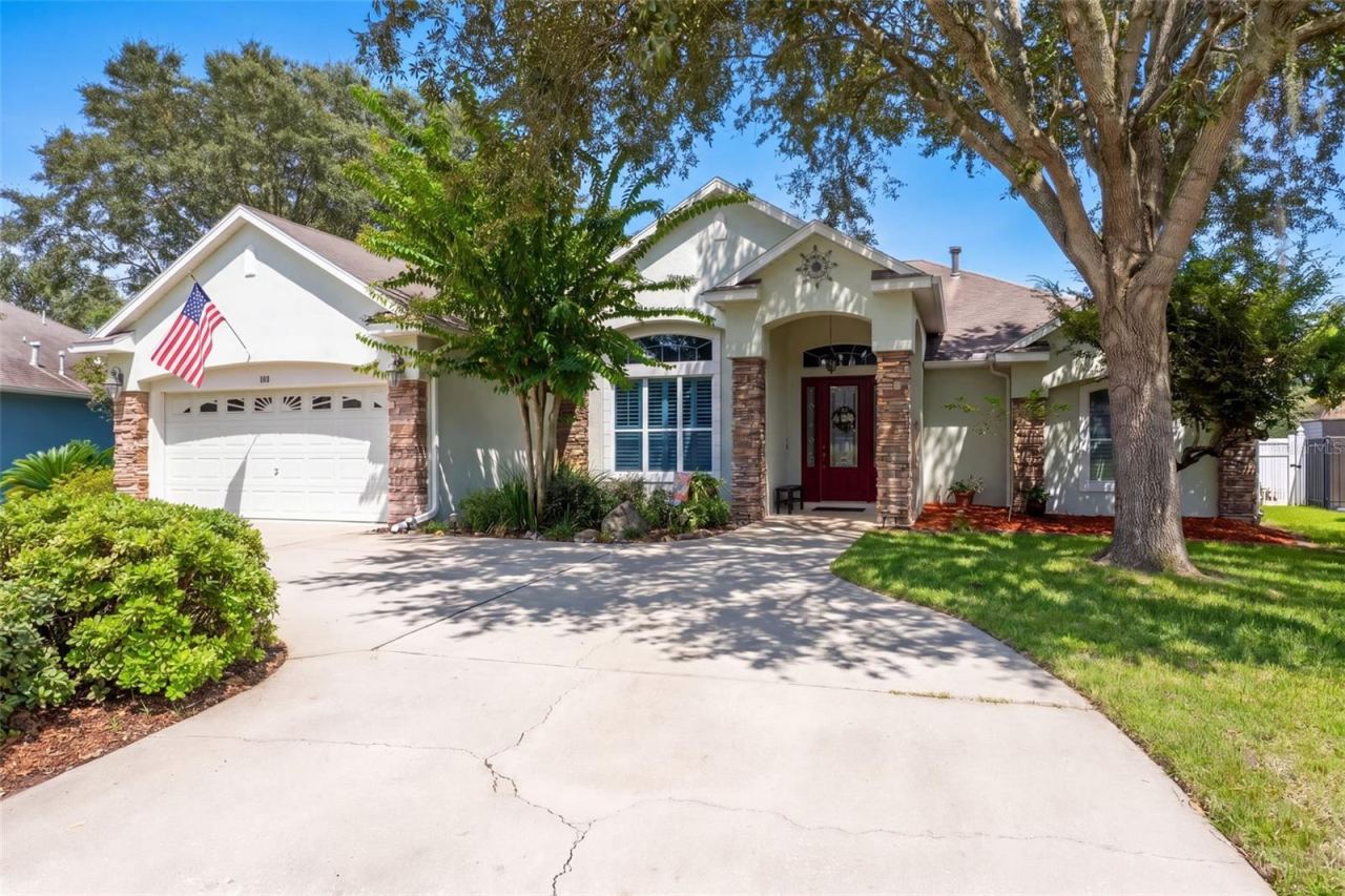 Photo 2 of 106 Oak Haven Cir, Deland, FL 32720