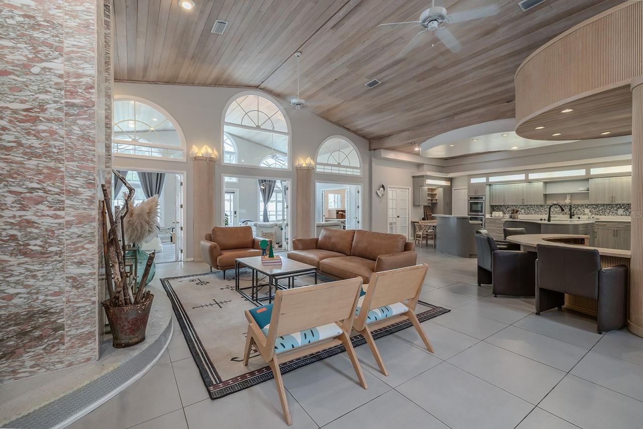 Photo 3 of 101 N St Andrews Dr, Ormond Beach, FL 32174