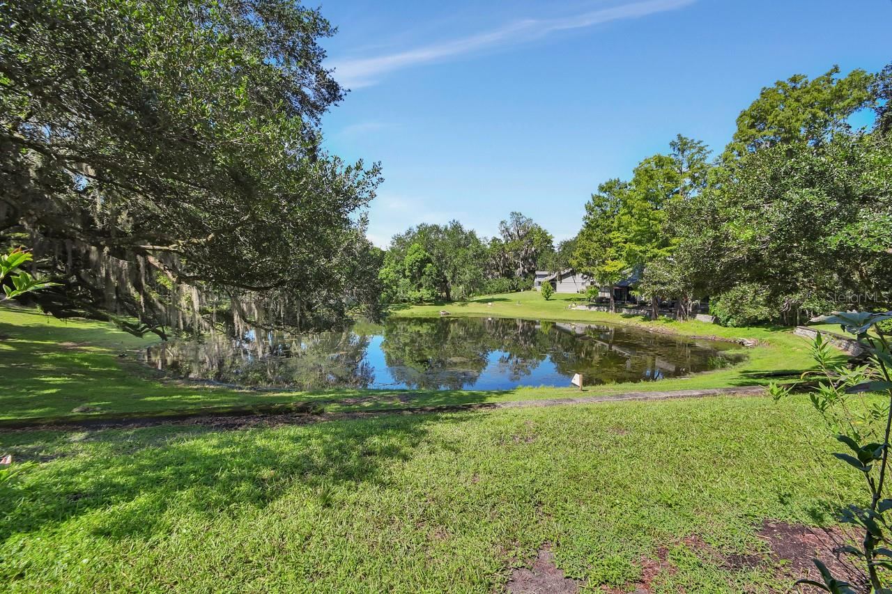 Photo 2 of 904 Village Green Rd #3, Deland, FL 32720