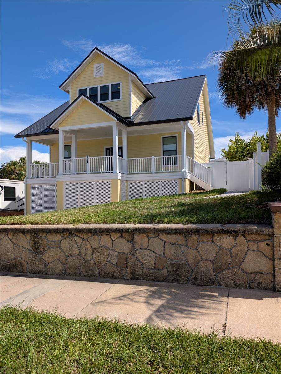 Photo 3 of 414 Jessamine Blvd, Daytona Beach, FL 32118