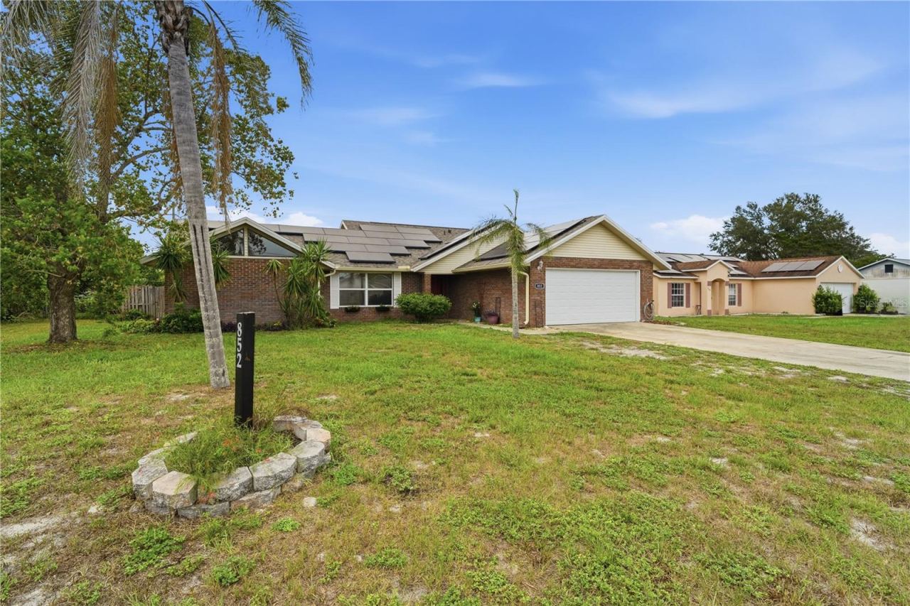 Photo 2 of 852 Abbott Ave, Deltona, FL 32725