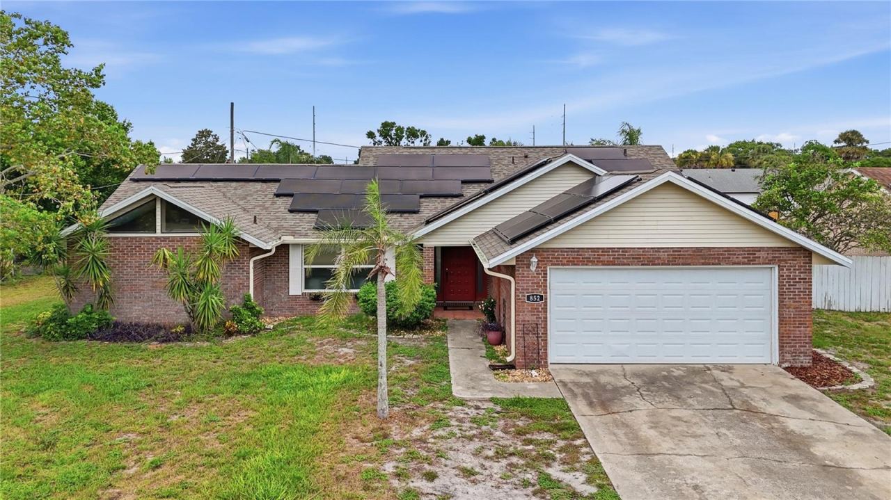 Photo 3 of 852 Abbott Ave, Deltona, FL 32725