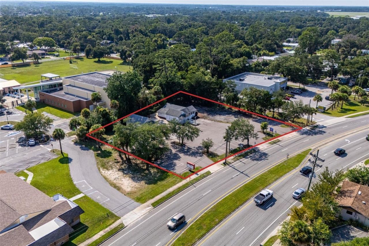 1042 N Dixie Fwy, New Smyrna Beach