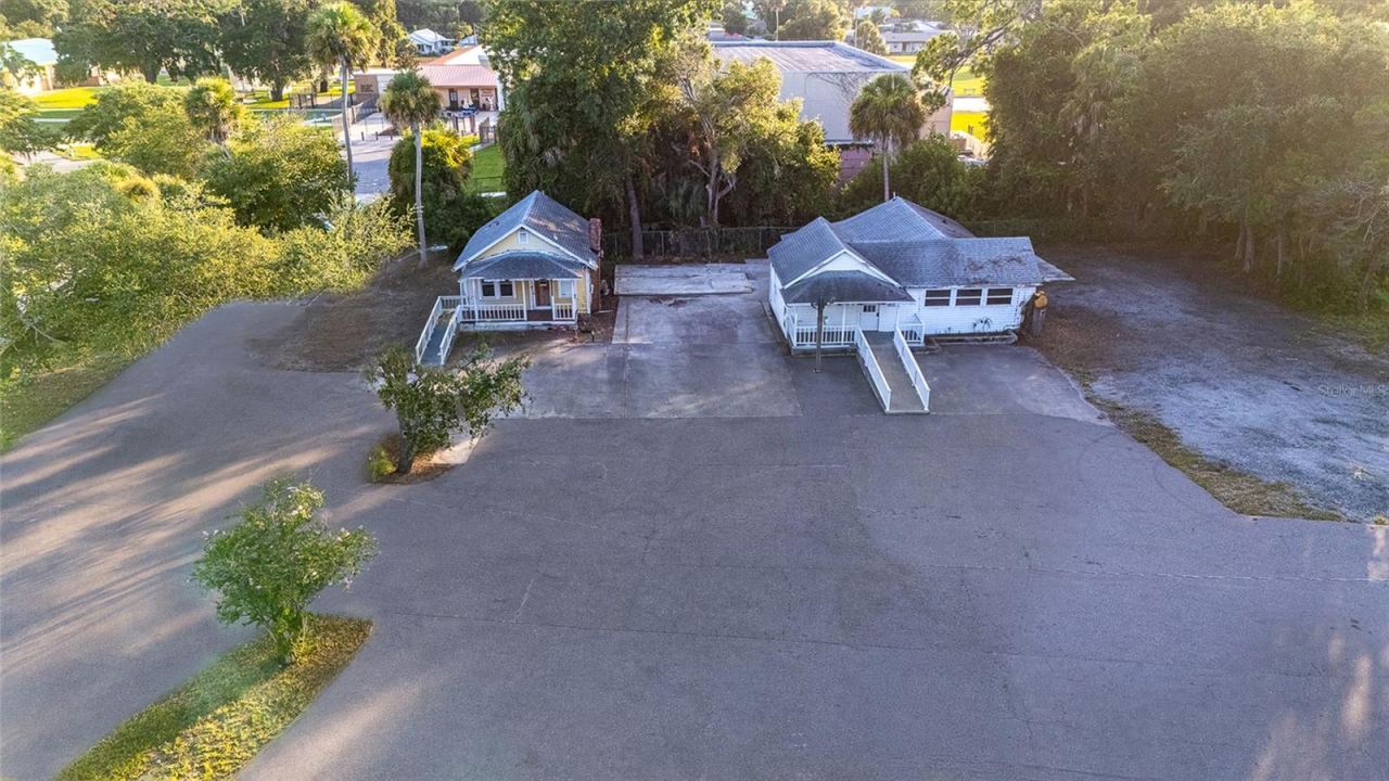 Photo 2 of 1042 N Dixie Fwy, New Smyrna Beach, FL 32168