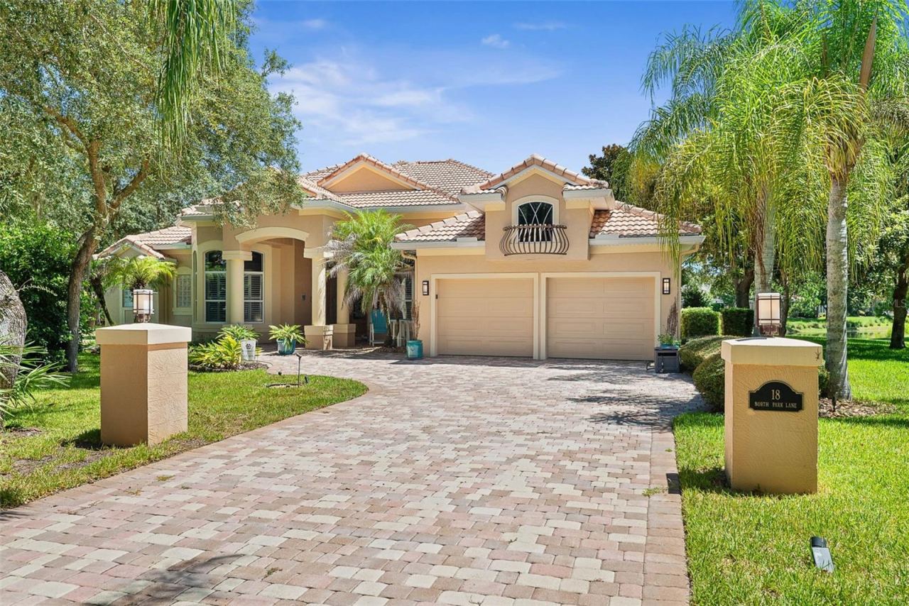 18 N Park Ln, Palm Coast