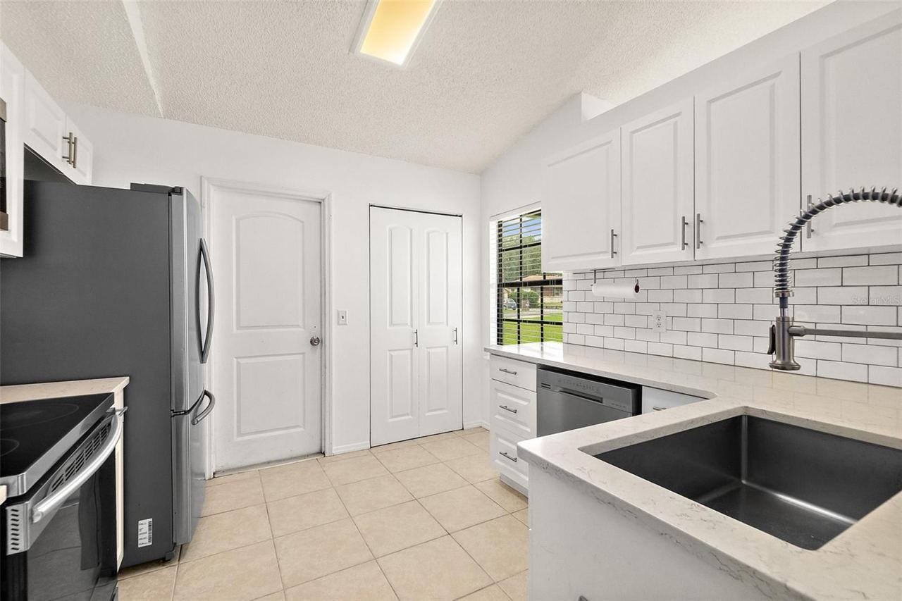 Photo 2 of 769 Coleman Ave, Deltona, FL 32725