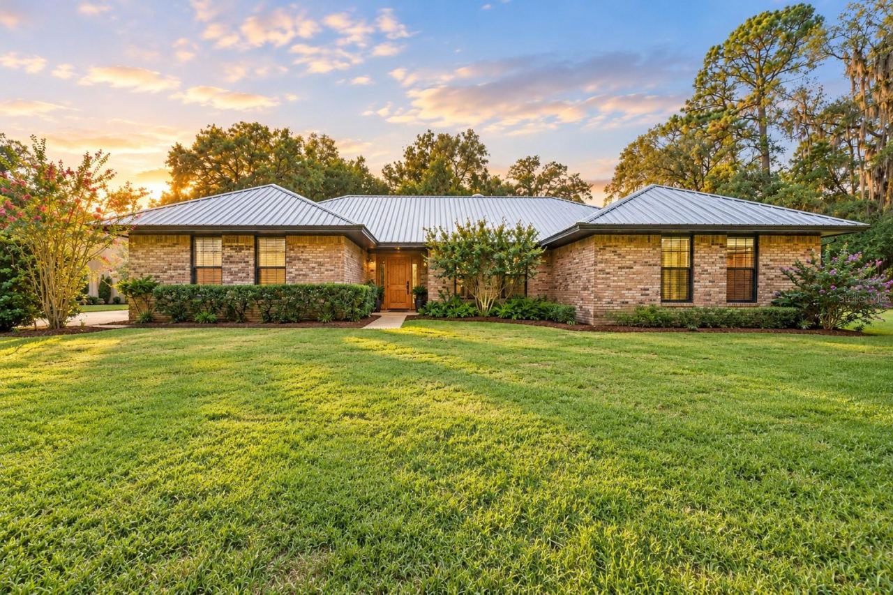 1530 W Beresford Rd, Deland