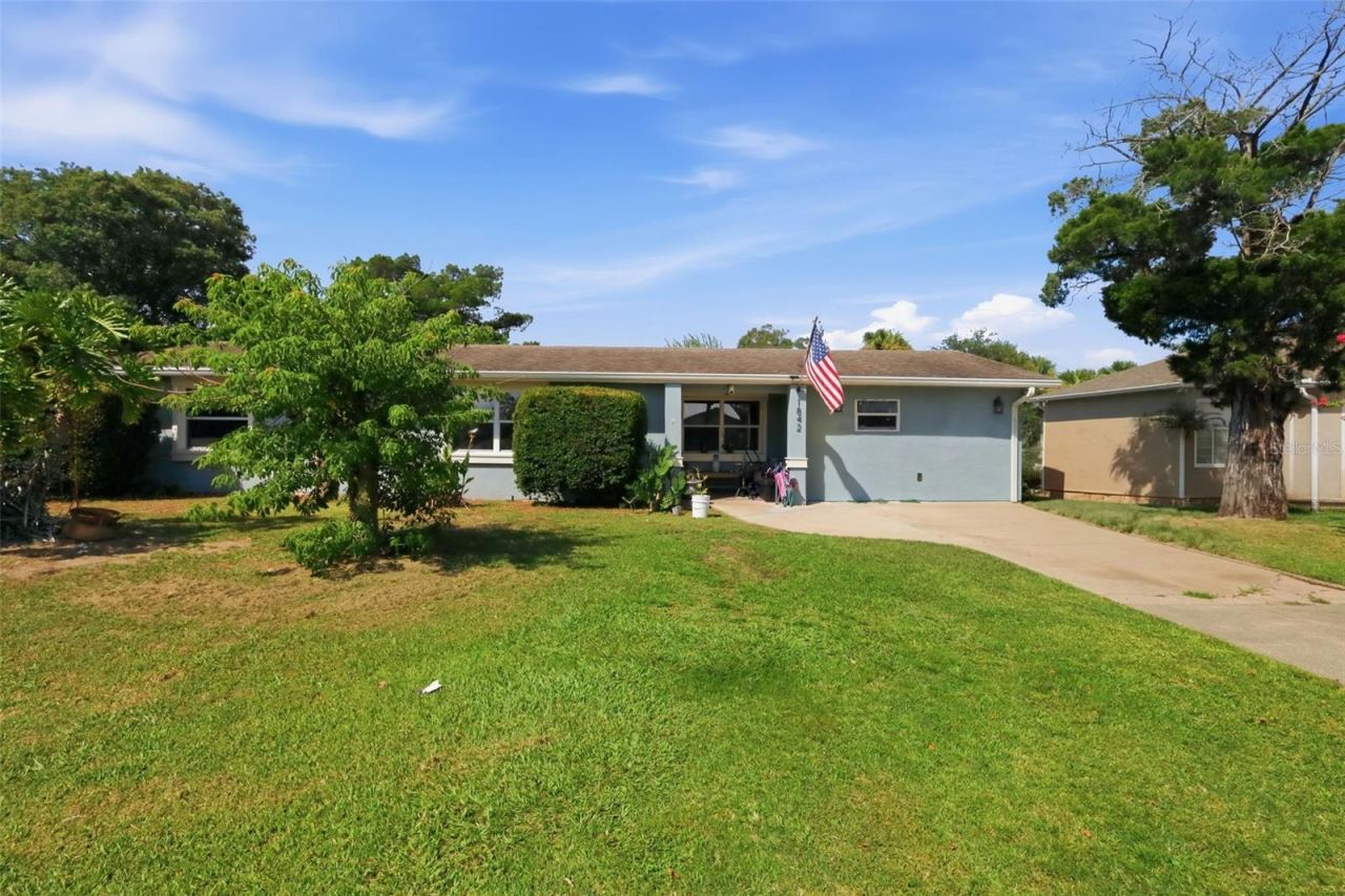1842 India Palm Dr, Edgewater, FL 32141