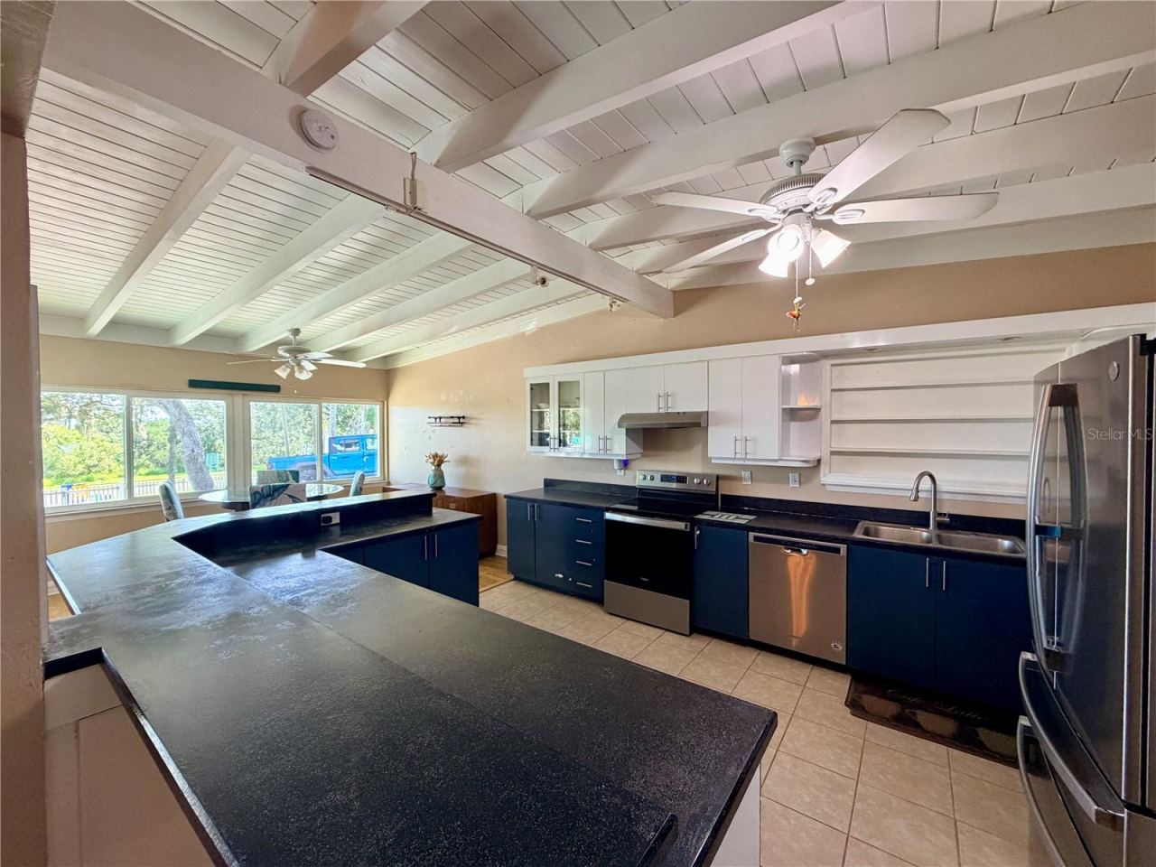 Photo 3 of 318 N Riverside Dr, Edgewater, FL 32132