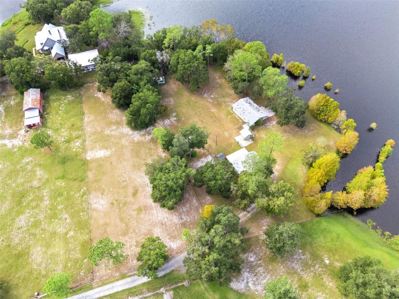 Photo 2 of 1210 Gem Ln, Lake Helen, FL 32744