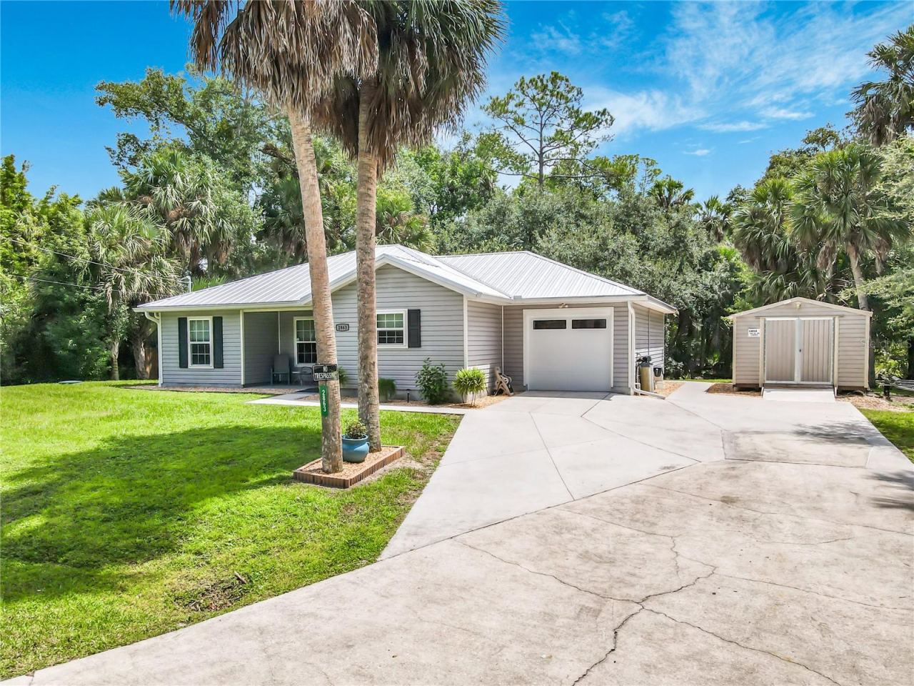 2863 Canal Rd, Deland, FL 32720