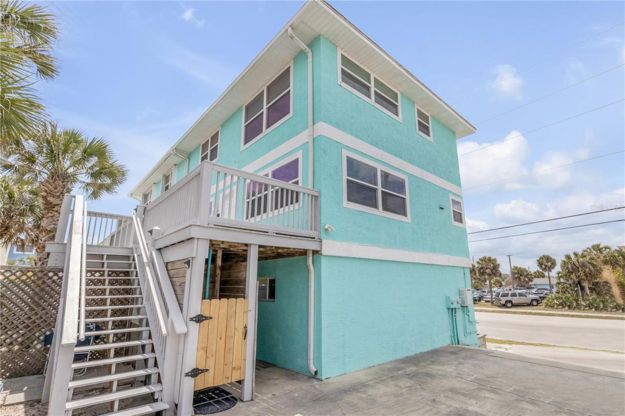 Photo 2 of 2707 S Atlantic Ave, New Smyrna Beach, FL 32169