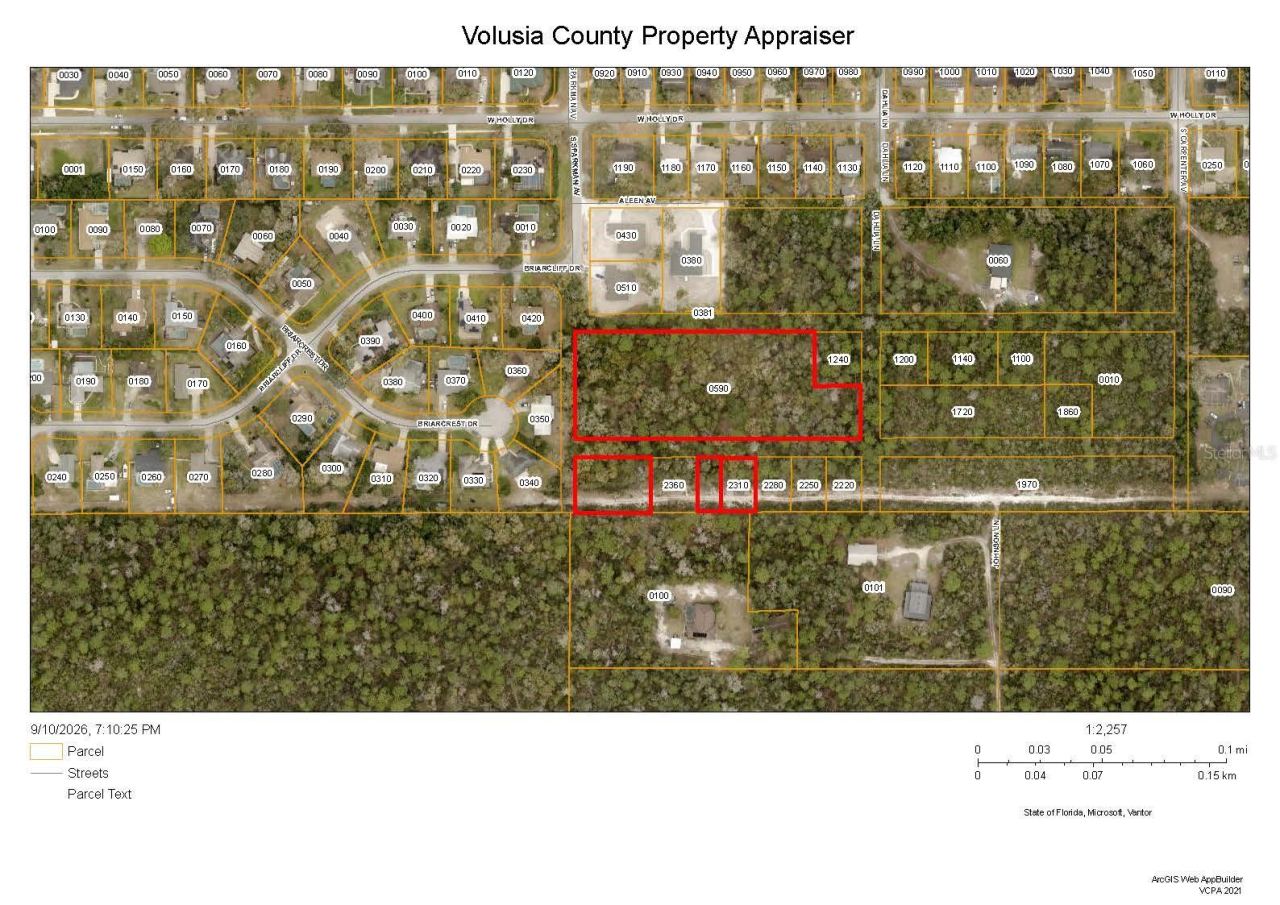 Howard Ave, Orange City, FL 32763