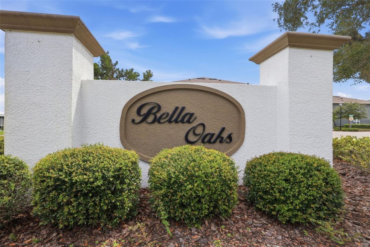 Photo 2 of 114 Springwood Dr, Daytona Beach, FL 32119
