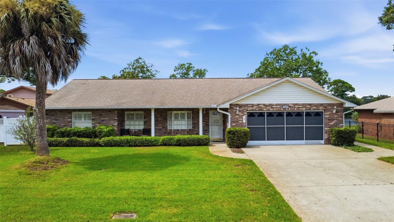 Photo 3 of 114 Springwood Dr, Daytona Beach, FL 32119