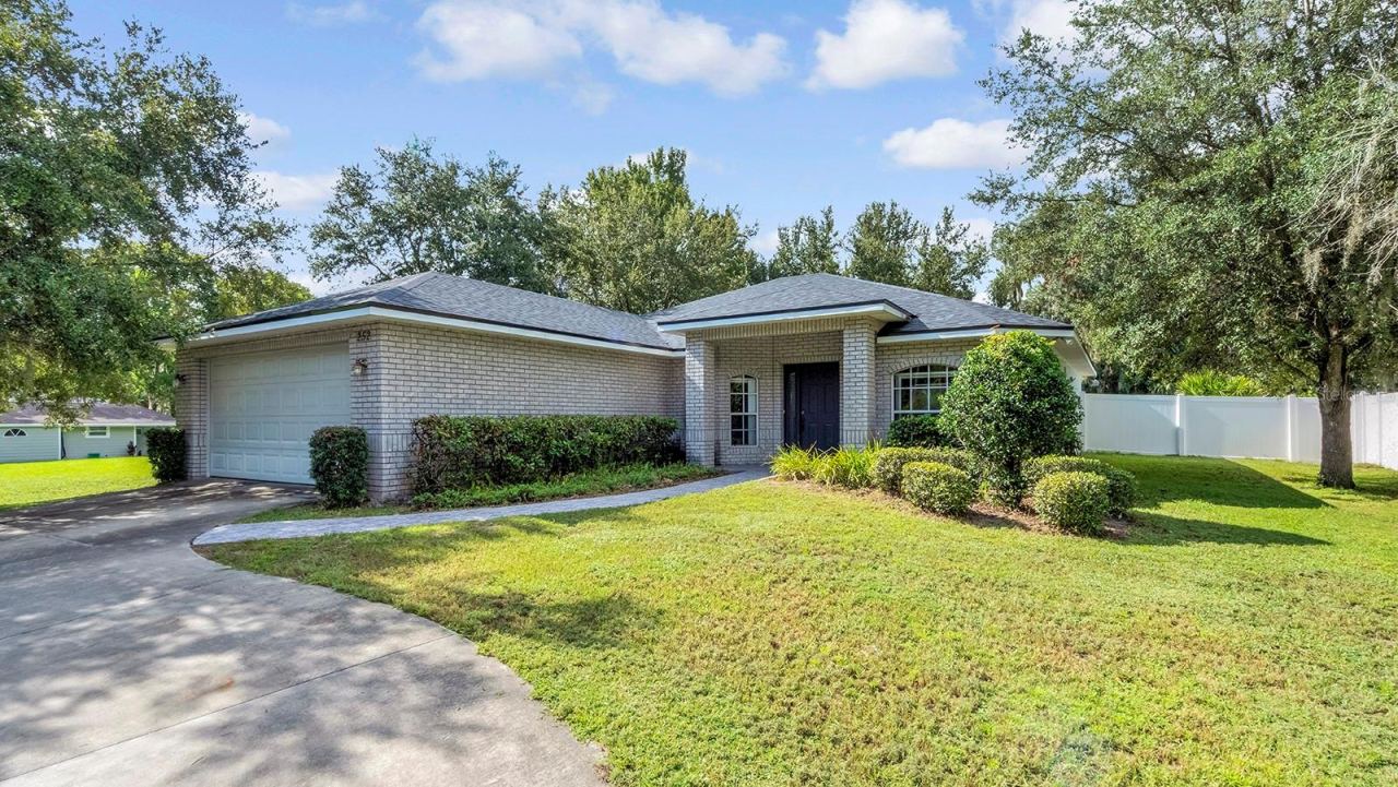 252 Dirksen Dr, Debary, FL 32713