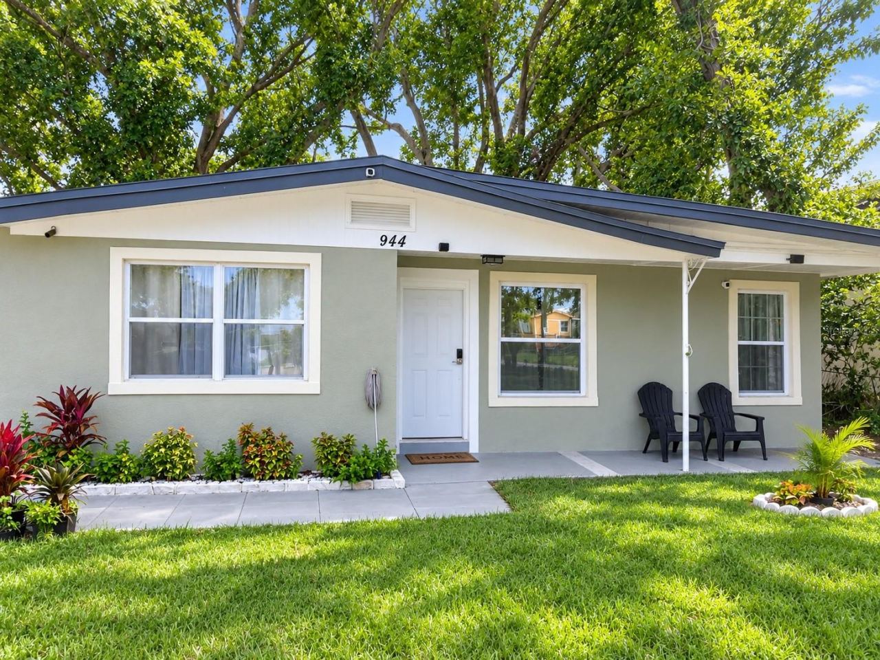 944 Hibiscus Ave, Holly Hill