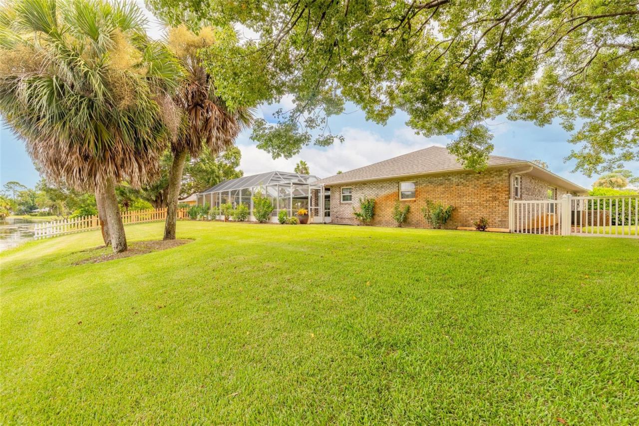 Photo 5 of 754 Pelican Bay Dr, Daytona Beach, FL 32119
