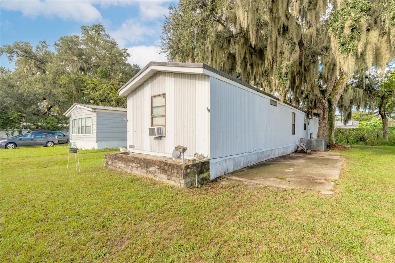 Photo 2 of 6534 Pathelen Dr, Port Orange, FL 32127