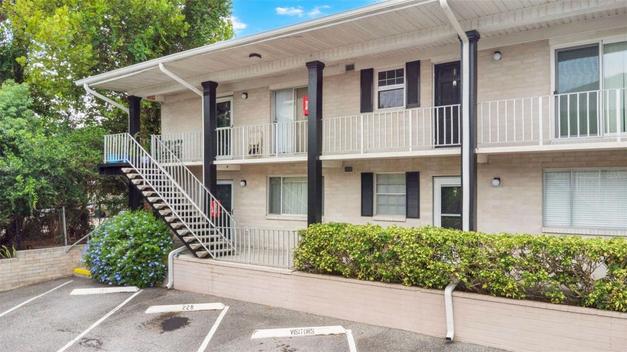 1250 S Denning Dr #127, Winter Park