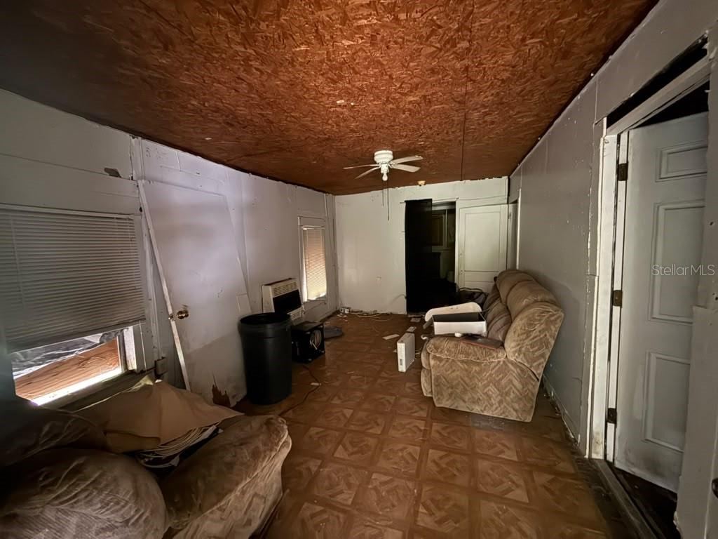 Photo 2 of 111 Cedar Ave, Palatka, FL 32177