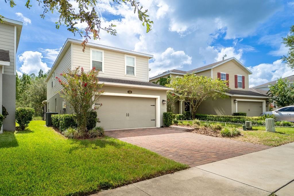 Photo 2 of 1625 Chelsea Manor Cir, Deland, FL 32724