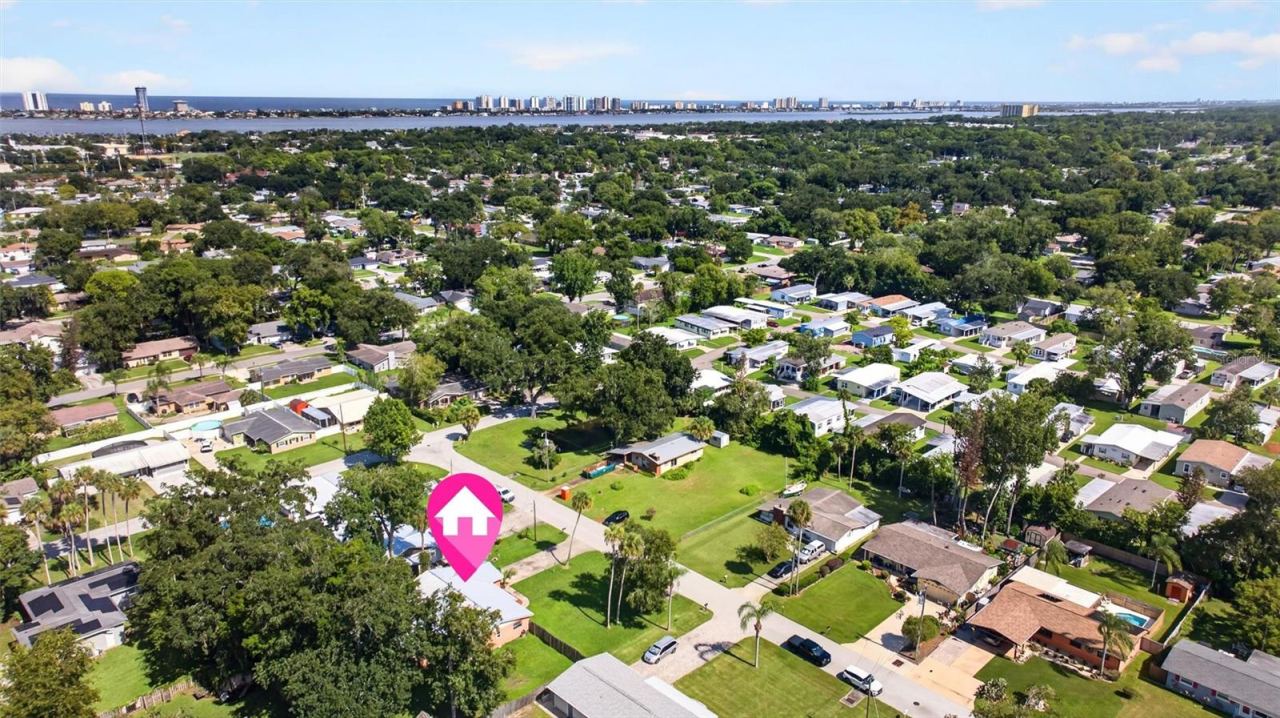 Photo 3 of 706 Boston Ave, South Daytona, FL 32119