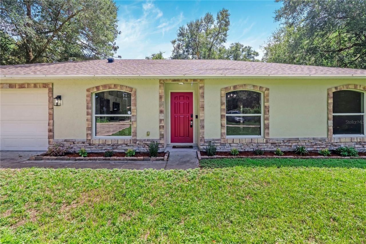Photo 3 of 1260 2nd St, Orange City, FL 32763