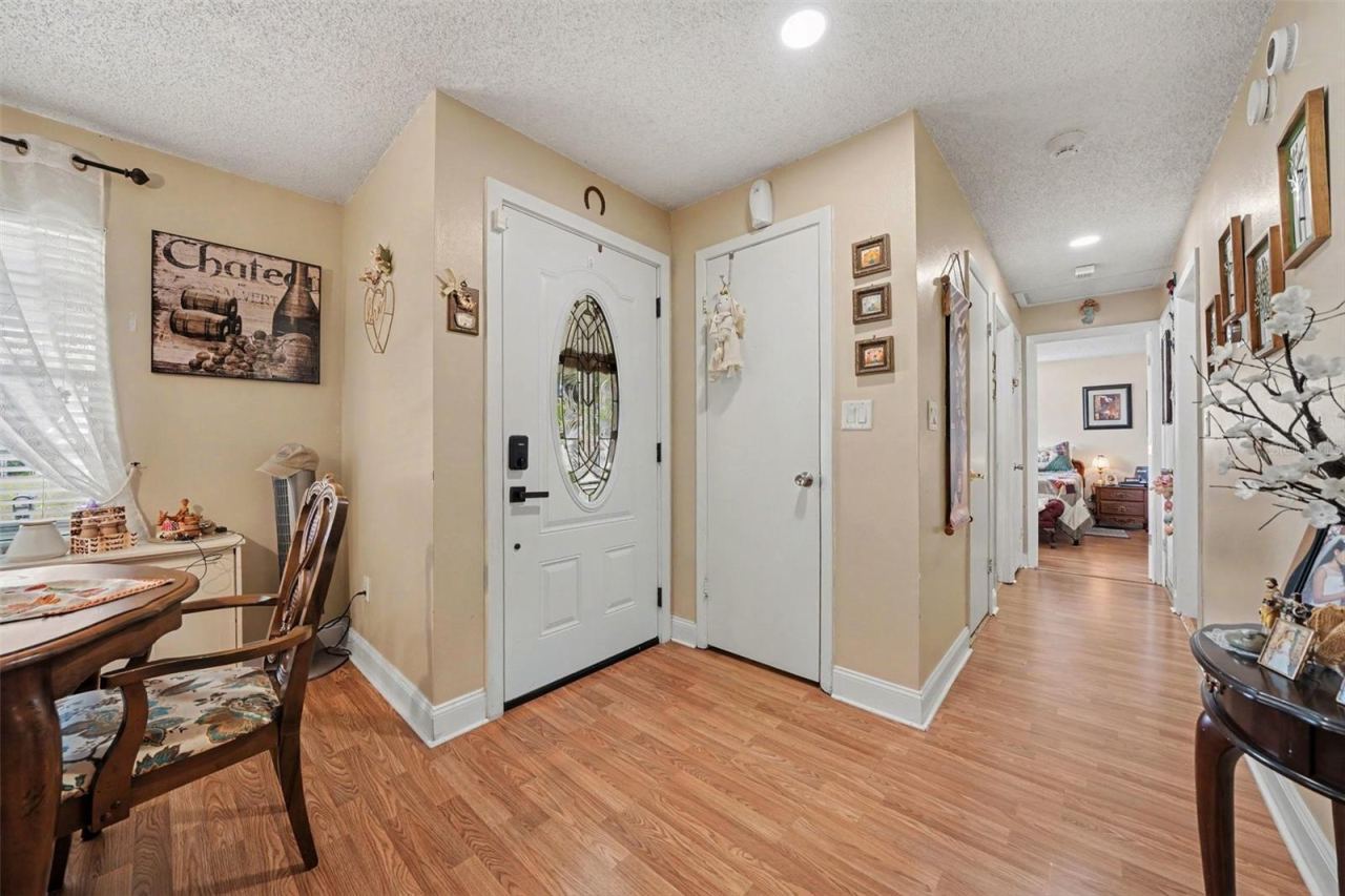 Photo 3 of 2399 Kimberly Dr, Deltona, FL 32738