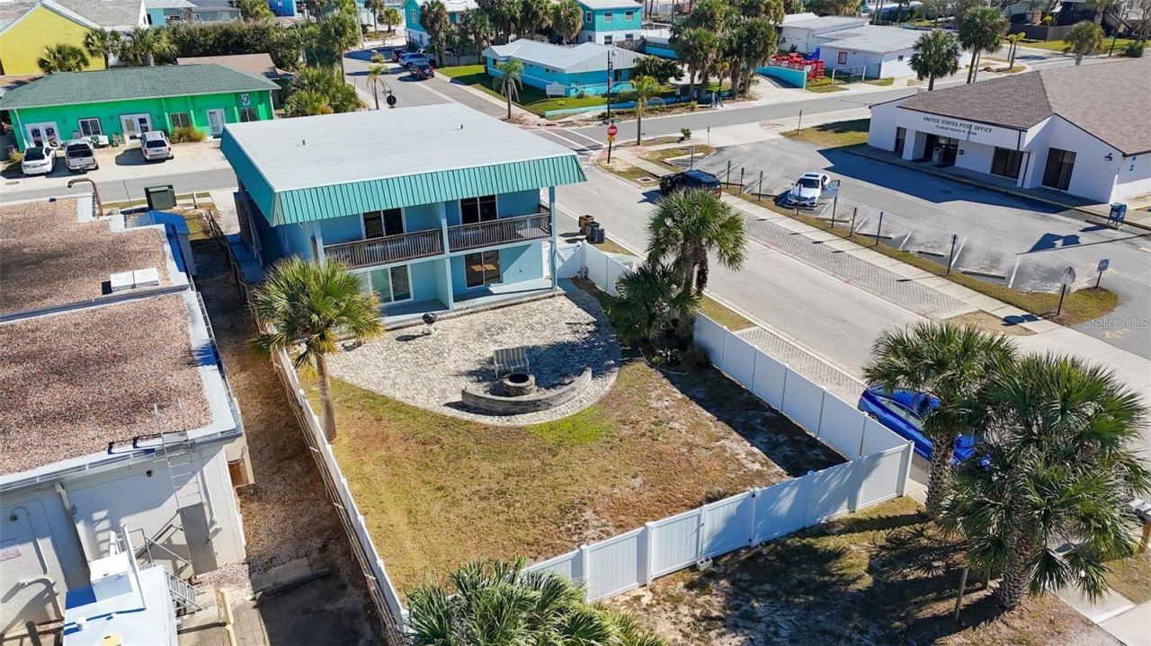 Photo 2 of 212 S Daytona Ave, Flagler Beach, FL 32136