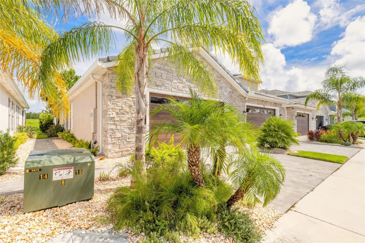 Photo 2 of 3052 Isles Way, New Smyrna Beach, FL 32168